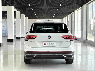 Volkswagen Tiguan L 2022 купить из Китая, цена 2 678 000 ₽ — Suifenhe Auto