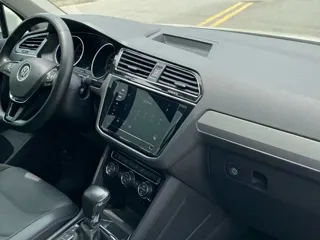 Volkswagen Tiguan L 2021 купить из Китая, цена 1 681 000 ₽ — Suifenhe Auto