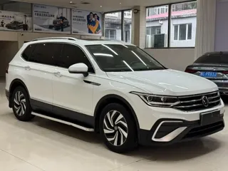 Volkswagen Tiguan L 2023 купить из Китая, цена 2 717 000 ₽ — Suifenhe Auto