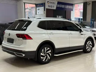 Volkswagen Tiguan L 2023 купить из Китая, цена 2 717 000 ₽ — Suifenhe Auto