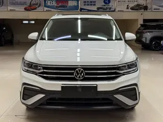 Volkswagen Tiguan L 2023 купить из Китая, цена 2 769 000 ₽ — Suifenhe Auto