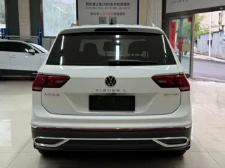Volkswagen Tiguan L 2023 купить из Китая, цена 2 769 000 ₽ — Suifenhe Auto