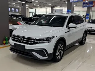 Volkswagen Tiguan L 2023 купить из Китая, цена 2 717 000 ₽ — Suifenhe Auto