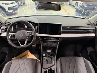 Volkswagen Tiguan L 2023 купить из Китая, цена 2 717 000 ₽ — Suifenhe Auto