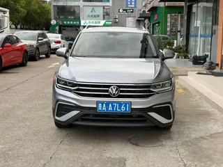 Volkswagen Tiguan L 2023 купить из Китая, цена 2 706 000 ₽ — Suifenhe Auto