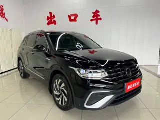 Volkswagen Tiguan L 2023 купить из Китая, цена 2 496 000 ₽ — Suifenhe Auto