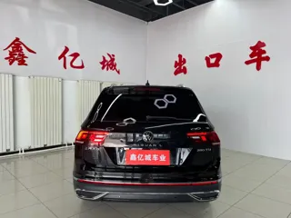 Volkswagen Tiguan L 2023 купить из Китая, цена 2 496 000 ₽ — Suifenhe Auto