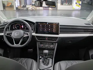 Volkswagen Tiguan L 2023 купить из Китая, цена 2 628 000 ₽ — Suifenhe Auto