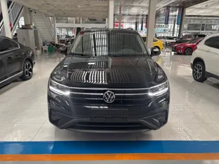 Volkswagen Tiguan L 2025 купить из Китая, цена 3 838 000 ₽ — Suifenhe Auto