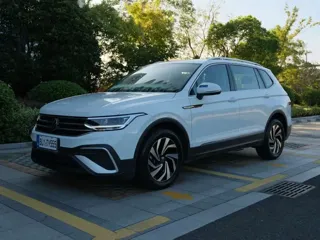 Volkswagen Tiguan L 2024 купить из Китая, цена 3 409 000 ₽ — Suifenhe Auto