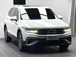 Volkswagen Tiguan L 2023 купить из Китая, цена 2 769 000 ₽ — Suifenhe Auto