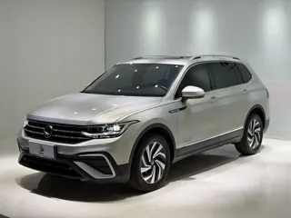 Volkswagen Tiguan L 2023 купить из Китая, цена 2 977 000 ₽ — Suifenhe Auto