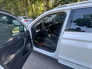Volkswagen Tiguan L 2024 купить из Китая, цена 3 375 000 ₽ — Suifenhe Auto