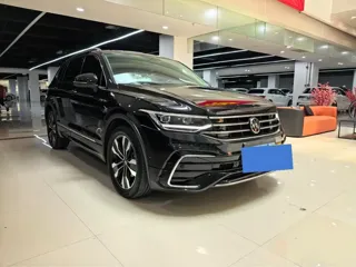 Volkswagen Tiguan L 2024 купить из Китая, цена 3 300 000 ₽ — Suifenhe Auto