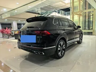 Volkswagen Tiguan L 2024 купить из Китая, цена 3 300 000 ₽ — Suifenhe Auto