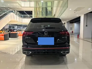 Volkswagen Tiguan L 2024 купить из Китая, цена 3 300 000 ₽ — Suifenhe Auto