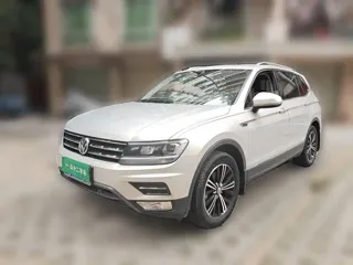 Volkswagen Tiguan L 2020 купить из Китая, цена 1 675 000 ₽ — Suifenhe Auto