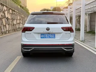 Volkswagen Tiguan L 2024 купить из Китая, цена 3 836 000 ₽ — Suifenhe Auto