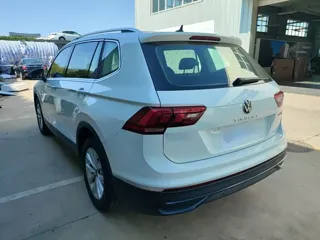 Volkswagen Tiguan L 2024 купить из Китая, цена 3 047 000 ₽ — Suifenhe Auto
