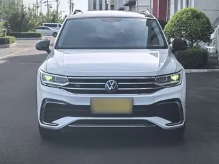 Volkswagen Tiguan L 2024 купить из Китая, цена 3 954 000 ₽ — Suifenhe Auto