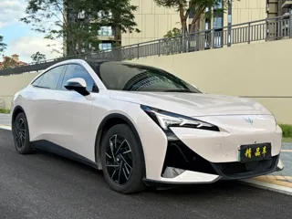 ARCFOX S 2025 купить из Китая, цена 3 332 000 ₽ — Suifenhe Auto