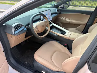 ARCFOX S 2025 купить из Китая, цена 3 332 000 ₽ — Suifenhe Auto