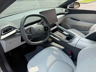 ARCFOX S 2025 купить из Китая, цена 3 423 000 ₽ — Suifenhe Auto