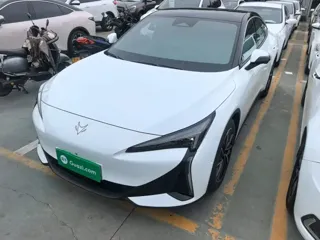 ARCFOX S 2026 купить из Китая, цена 3 706 000 ₽ — Suifenhe Auto