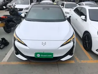ARCFOX S 2026 купить из Китая, цена 3 706 000 ₽ — Suifenhe Auto