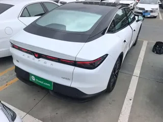 ARCFOX S 2026 купить из Китая, цена 3 706 000 ₽ — Suifenhe Auto