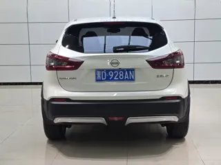 Nissan Qashqai 2023 купить из Китая, цена 1 832 000 ₽ — Suifenhe Auto