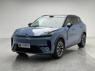 Lynk & Co 08 EM-P 2025