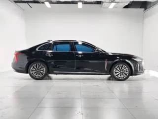 Hongqi H5 2024 купить из Китая, цена 3 157 000 ₽ — Suifenhe Auto