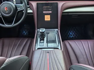 Hongqi H5 2024 купить из Китая, цена 2 692 000 ₽ — Suifenhe Auto