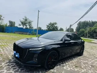 Hongqi H5 2025 купить из Китая, цена 3 309 000 ₽ — Suifenhe Auto