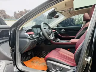 Hongqi H5 2025 купить из Китая, цена 3 309 000 ₽ — Suifenhe Auto