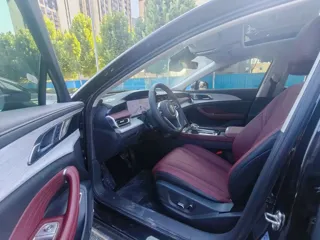 Hongqi H5 2025 купить из Китая, цена 3 273 000 ₽ — Suifenhe Auto