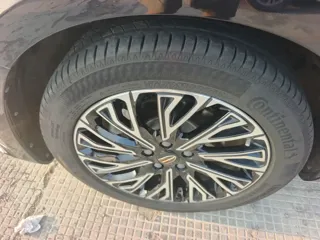 Hongqi H5 2024 купить из Китая, цена 2 964 000 ₽ — Suifenhe Auto