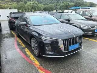 Hongqi H5 2024 купить из Китая, цена 3 208 000 ₽ — Suifenhe Auto