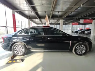 Hongqi H5 2024 купить из Китая, цена 2 621 000 ₽ — Suifenhe Auto