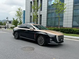 Hongqi H5 2024 купить из Китая, цена 3 234 000 ₽ — Suifenhe Auto
