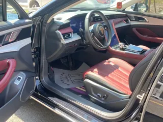 Hongqi H5 2024 купить из Китая, цена 3 093 000 ₽ — Suifenhe Auto