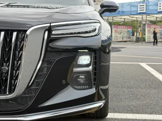 Hongqi H5 2024 купить из Китая, цена 3 000 000 ₽ — Suifenhe Auto
