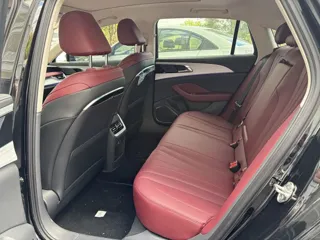 Hongqi H5 2026 купить из Китая, цена 3 596 000 ₽ — Suifenhe Auto