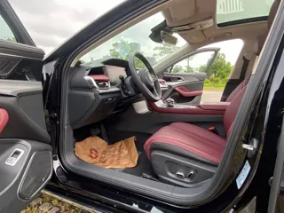 Hongqi H5 2024 купить из Китая, цена 2 888 000 ₽ — Suifenhe Auto