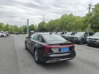 Hongqi H5 2025 купить из Китая, цена 2 953 000 ₽ — Suifenhe Auto