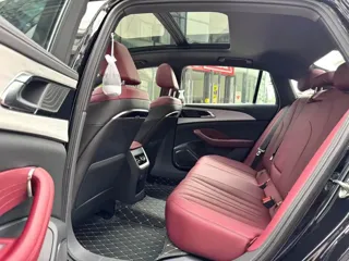 Hongqi H5 2024 купить из Китая, цена 2 807 000 ₽ — Suifenhe Auto
