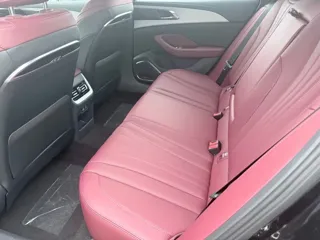 Hongqi H5 2024 купить из Китая, цена 2 826 000 ₽ — Suifenhe Auto