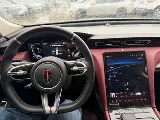 Hongqi H5 2025 купить из Китая, цена 2 634 000 ₽ — Suifenhe Auto