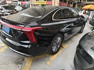 Hongqi H5 2024 купить из Китая, цена 2 797 000 ₽ — Suifenhe Auto